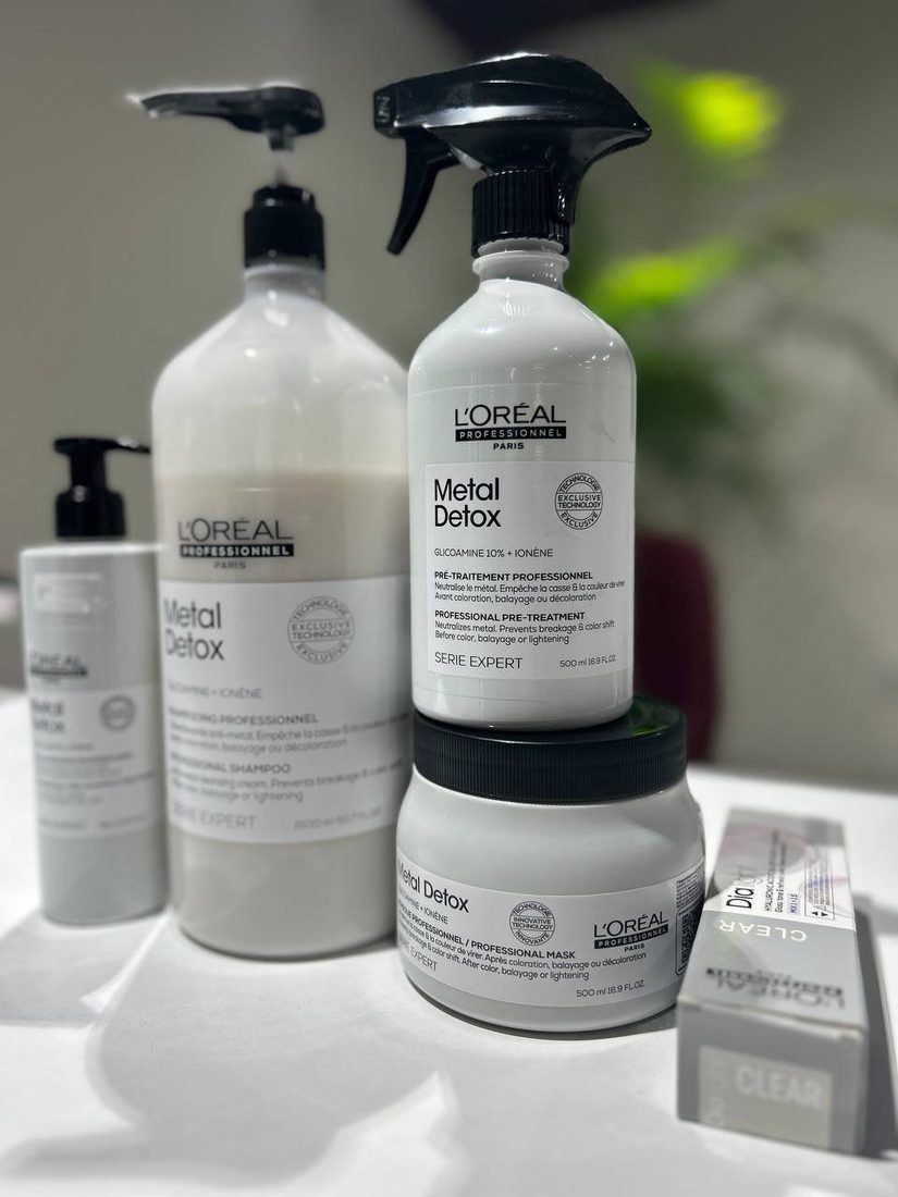 Уход L’Oréal Metal Detox: шампунь, маска и спрей в салоне